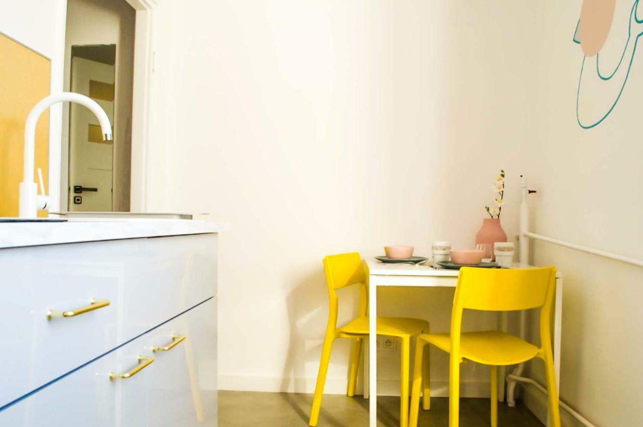 Apartment New Life Next To Metro Station *